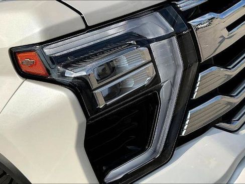 Used 2024 Chevrolet Silverado 2500 High Country w/ High Country Premium Package AWD/4WD image 33