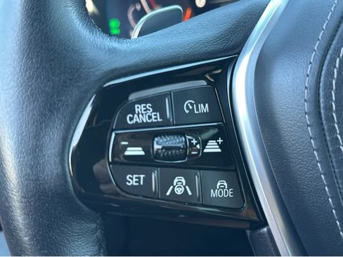 Used 2021 BMW 540i w/ Premium Package RWD image 33