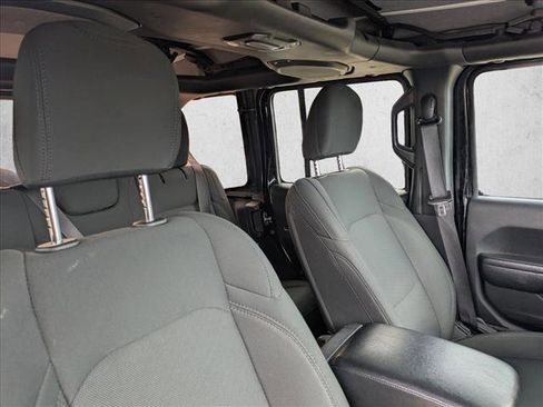 Used 2022 Jeep Wrangler Unlimited Sport AWD/4WD image 14