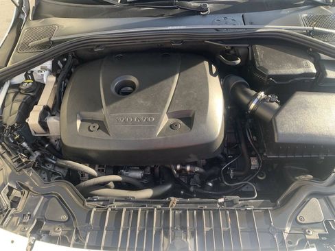 Used 2016 Volvo V60 T5 Premier w/ Convenience Package FWD image 24