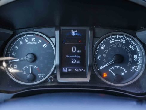 Used 2019 Toyota Tacoma TRD Sport AWD/4WD image 22