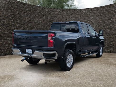 Used 2022 Chevrolet Silverado 2500 LT w/ Convenience Package AWD/4WD image 7