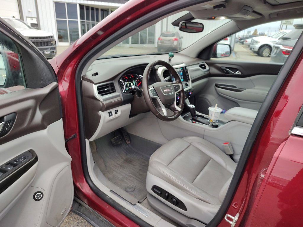 Used 2017 GMC Acadia SLT AWD/4WD image 19