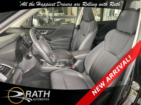 Used 2020 Subaru Forester Premium AWD/4WD image 10