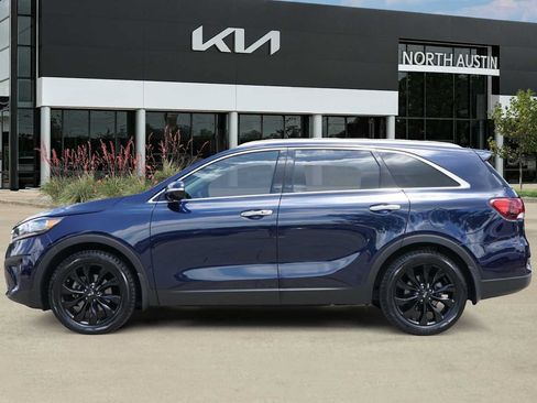 Used 2020 Kia Sorento EX FWD image 3