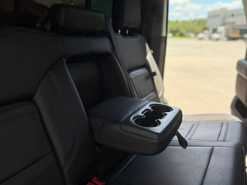 Used 2022 GMC Sierra 2500 Denali AWD/4WD image 26