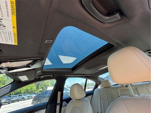 Used 2018 BMW 530i w/ Premium Package RWD image 37