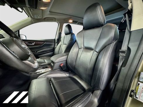 Used 2023 Subaru Ascent Touring AWD/4WD image 22