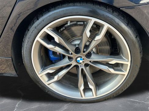 Used 2018 BMW M550i xDrive image 36