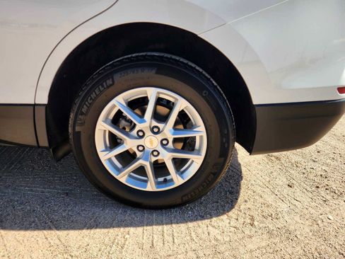 Used 2022 Chevrolet Equinox LT FWD image 8