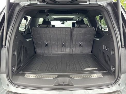 New 2026 Chevrolet Suburban Premier AWD/4WD image 40