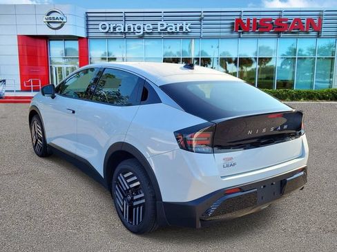 New 2026 Nissan Leaf SV+ w/ Floor Mat Package (SV+) FWD image 3