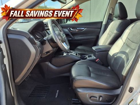 Used 2020 Nissan Rogue SL w/ Premium Package AWD/4WD image 11