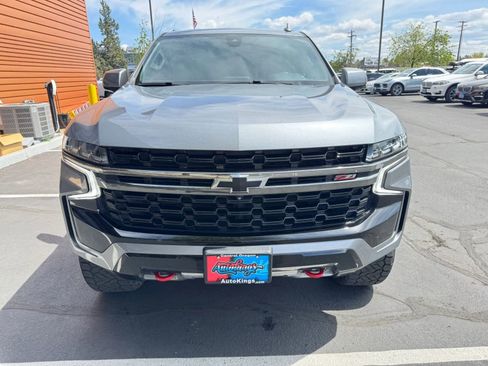 Used 2022 Chevrolet Tahoe Z71 w/ Luxury Package AWD/4WD image 8