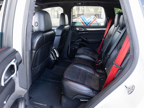 Used 2017 Porsche Cayenne GTS image 28