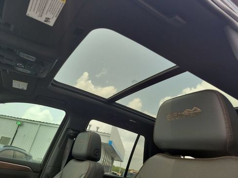 Certified 2024 Chevrolet Tahoe High Country RWD image 25