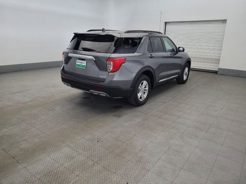 Used 2021 Ford Explorer XLT w/ Equipment Group 202A AWD/4WD image 9