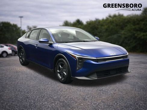 Used 2025 Kia K4 FWD image 1