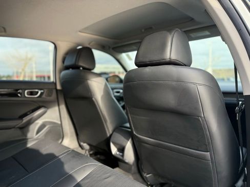 Used 2024 Honda Civic Touring image 19