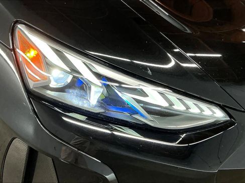 Used 2022 Audi RS e-tron GT w/ Carbon Performance Package image 30