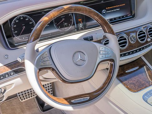 Used 2015 Mercedes-Benz S 550 Sedan image 23