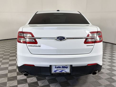 Used 2018 Ford Taurus SE FWD image 10