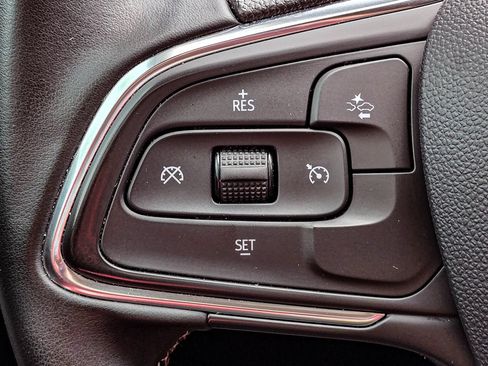 Certified 2025 Buick Encore GX Preferred AWD/4WD image 21