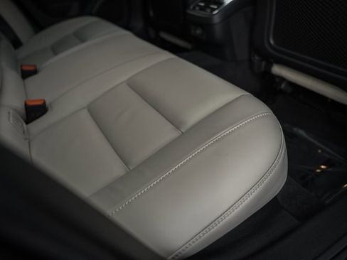 Used 2024 Volvo V60 B5 Cross Country Ultimate w/ Protection Package Premier image 31