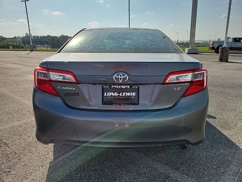 Used 2014 Toyota Camry LE image 6