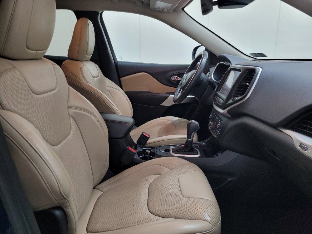 Used 2018 Jeep Cherokee Limited w/ Technology Group AWD/4WD image 21