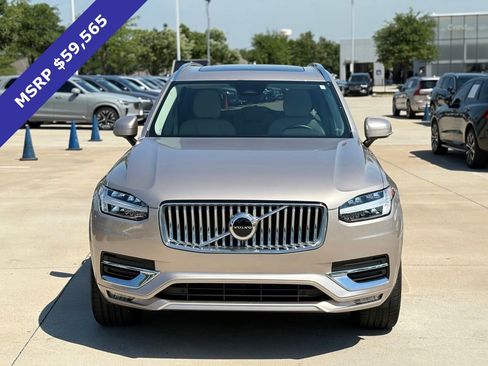 Certified 2025 Volvo XC90 B5 Core w/ Protection Package Premier AWD/4WD image 4
