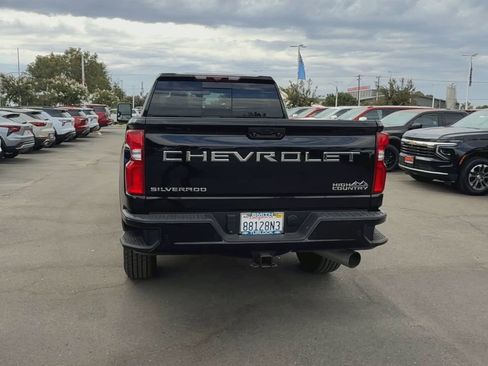Used 2022 Chevrolet Silverado 3500 High Country w/ LPO, Hitch Package image 6