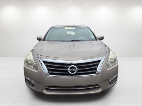 Used 2013 Nissan Altima 2.5 S image 2