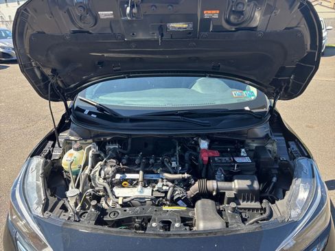 Used 2025 Nissan Versa SV FWD image 32