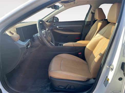 Certified 2025 Hyundai Sonata Limited image 9