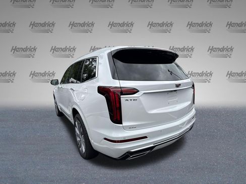 Used 2025 Cadillac XT6 Premium Luxury w/ Technology Package AWD/4WD image 8