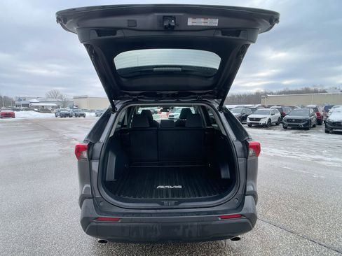 Used 2020 Toyota RAV4 XLE image 26