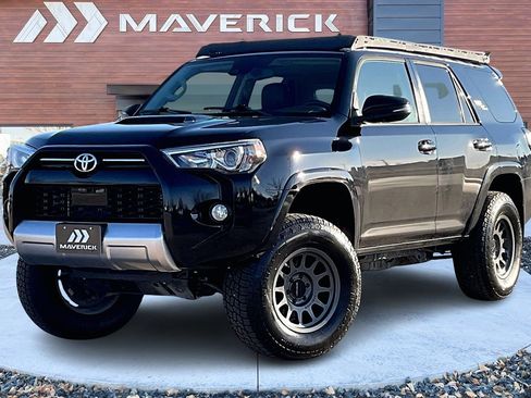 Used 2020 Toyota 4Runner TRD Off-Road Premium w/ Moonroof Package image 3