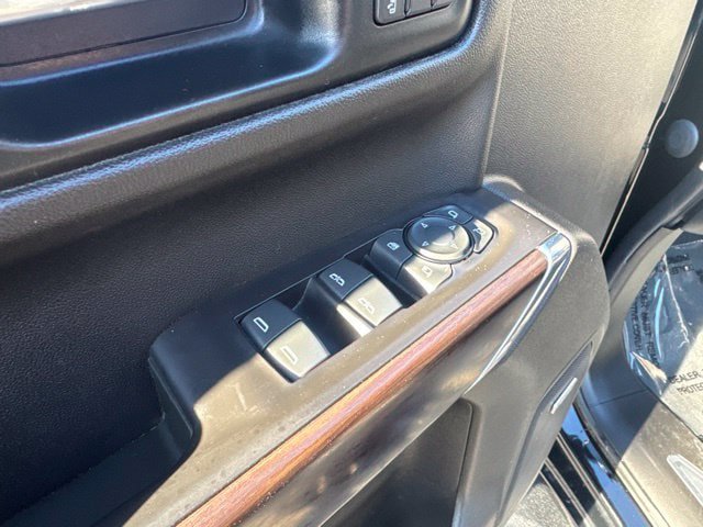 Used 2019 GMC Sierra 1500 SLT w/ SLT Convenience Package AWD/4WD image 17