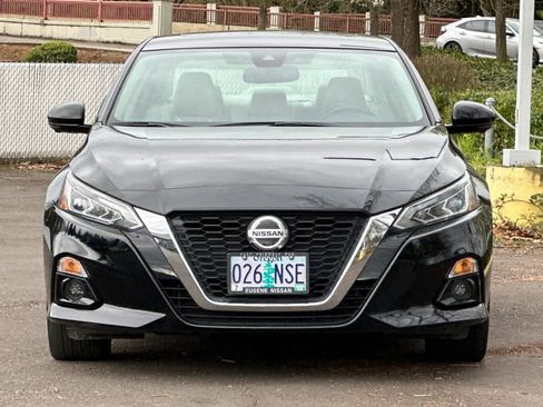 Used 2022 Nissan Altima 2.5 Platinum AWD/4WD image 10