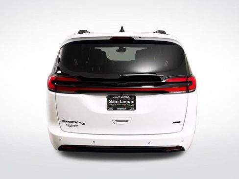 New 2026 Chrysler Pacifica Select w/ S Appearance Package image 6