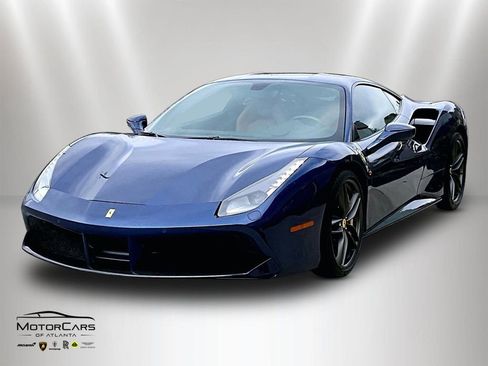 Used 2018 Ferrari 488 GTB image 1