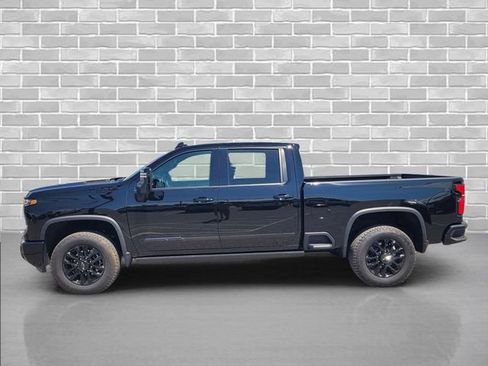 Certified 2026 Chevrolet Silverado 2500 High Country w/ Midnight Edition AWD/4WD image 9