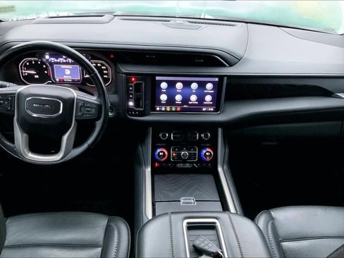 Used 2021 GMC Yukon XL Denali image 15