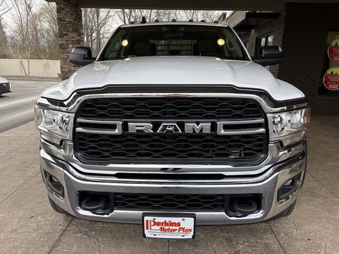 Used 2020 RAM 5500 Tradesman w/ Chrome Appearance Group image 3