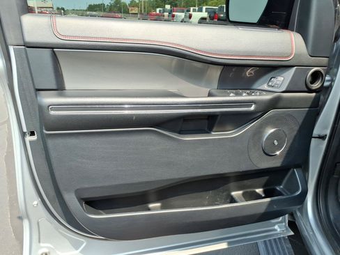 Used 2021 Ford Expedition Max Limited AWD/4WD image 11