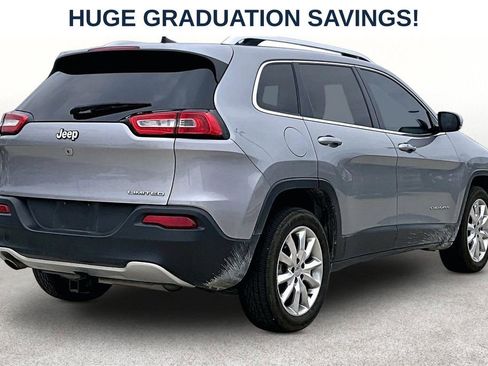 Used 2016 Jeep Cherokee Limited FWD image 2