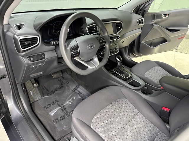 Used 2018 Hyundai Ioniq Blue FWD image 9