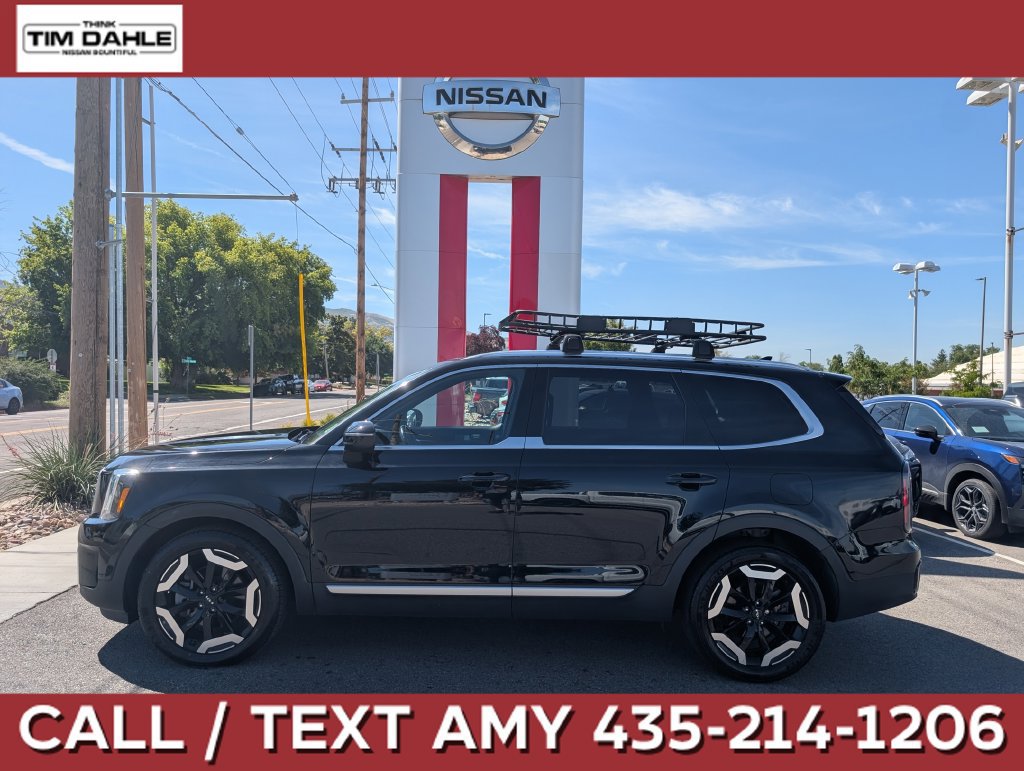 Used 2023 Kia Telluride EX w/ EX Captain's Chair Package AWD/4WD image 1