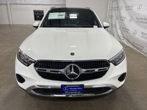 New 2026 Mercedes-Benz GLC 300 4MATIC image 2